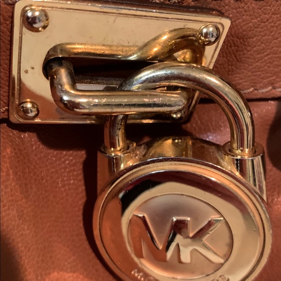 Michael Kors Purse - Picture 2 of 13